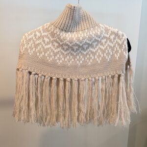 NWOT Anthropologie Beige Knit Fringe Poncho